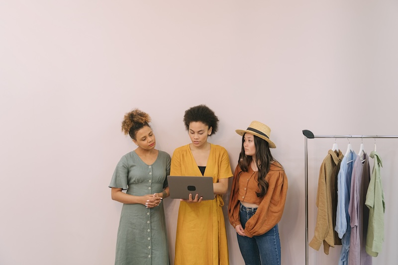 Employee Time Tracking Software: Solving Retail’s Labour Cost and Compliance Problem