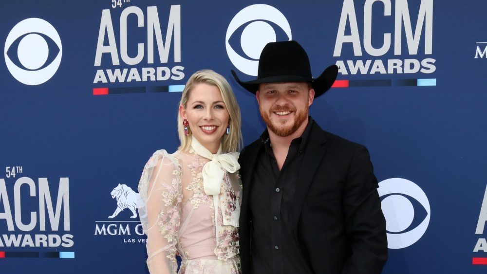 Cody Johnson teams with Wade Bowen on ‘Hidin Behind This Microphone’
