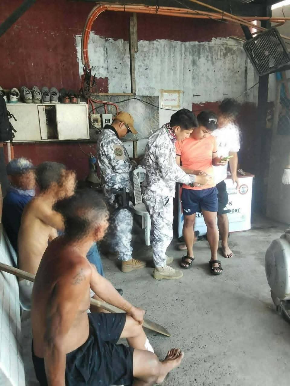 Coast Guard, ferry crew rescue 7 after motorbanca sinks off Sasa coast