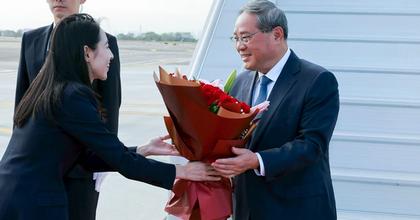 Chinese premier lands in New York for general debate of 80th session of UN General Assembly