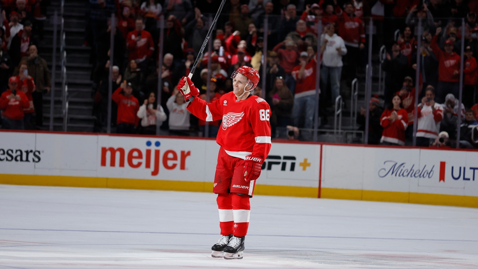 Former Chicago Blackhawks player Patrick Kane sets new record for most NHL points by US-born player