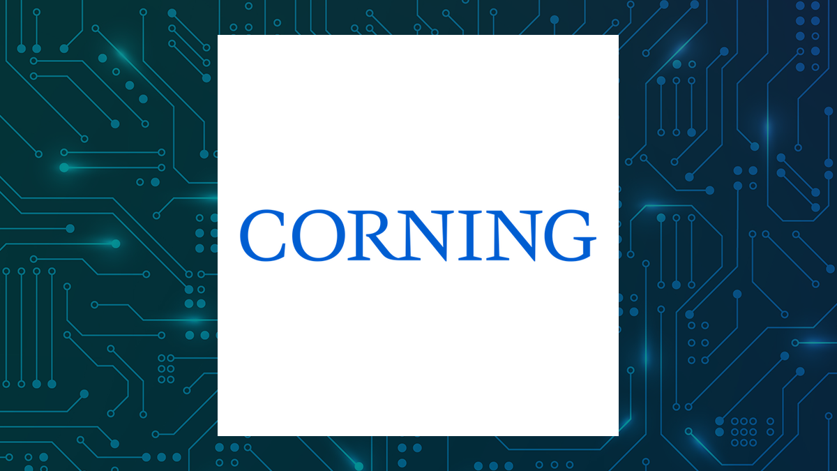 Corning (NYSE:GLW) Trading 5.4% Higher   – What’s Next?