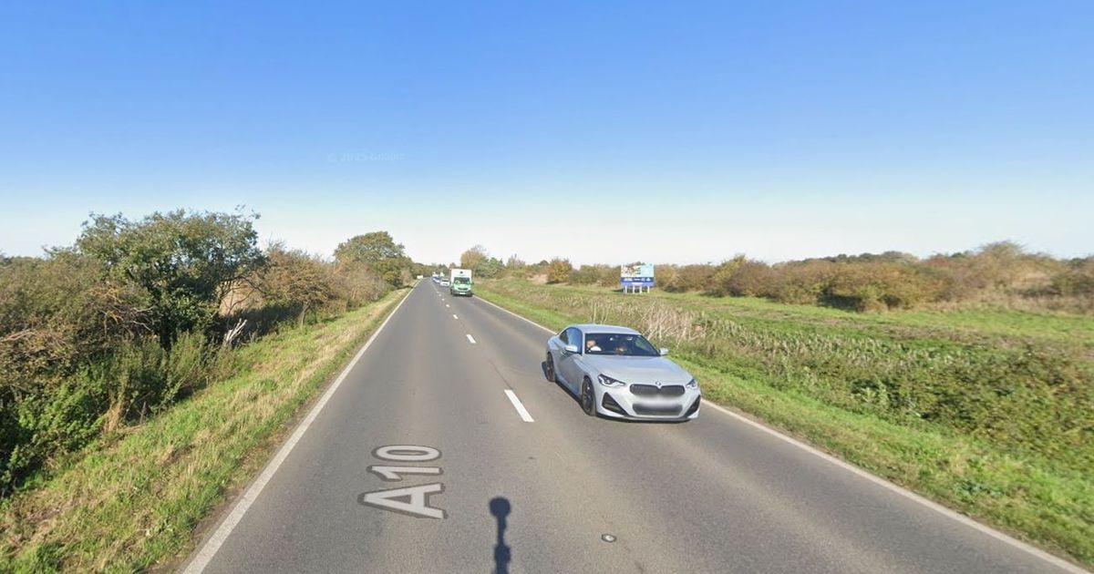 Cyclist taken to hospital with 'serious' injuries after crash on Cambridgeshire road