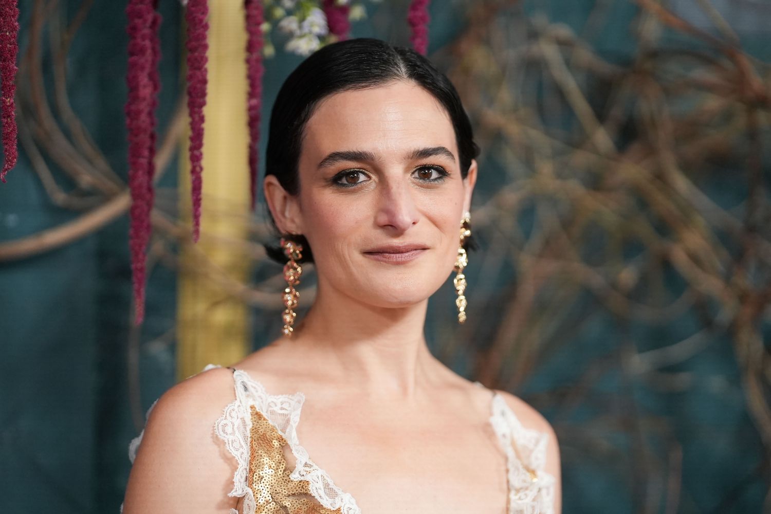 Jenny Slate Stepped Out in a Relaxed Version of the ‘It’ Jeans Celebs Keep Reaching for — Shop Similar Pairs from $34