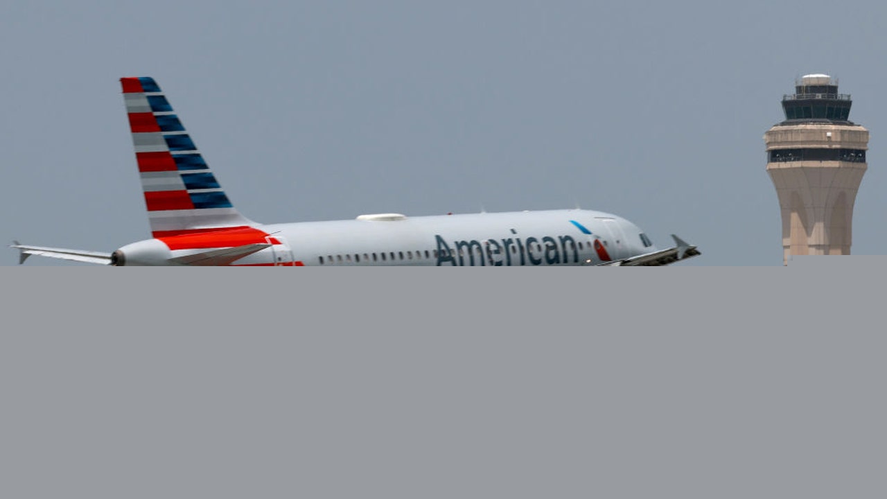 Airlines warn government shutdown could disrupt flights, strain aviation system