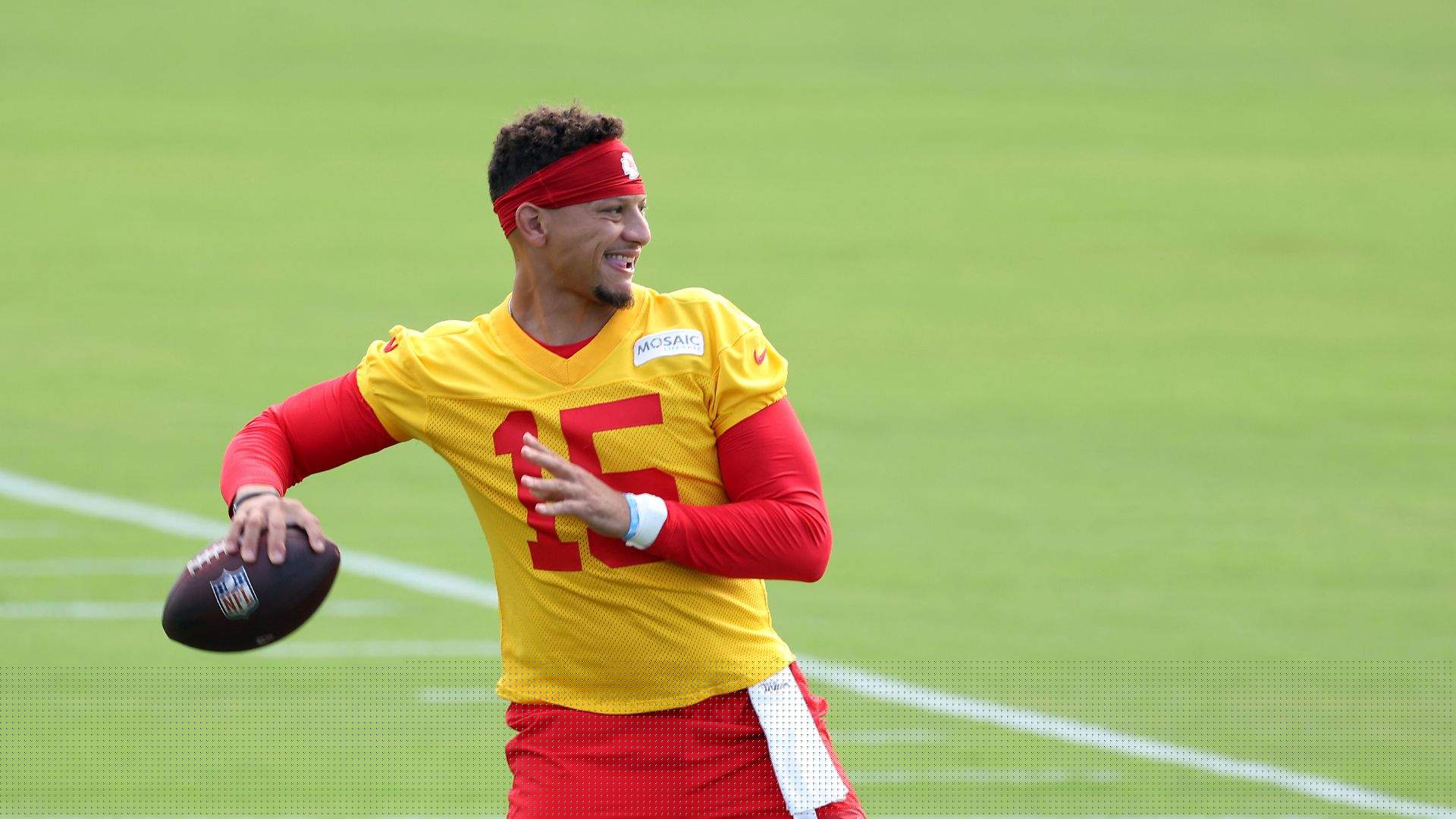 Patrick Mahomes Praised as 1 of the NFL’s Best QBs, Despite Rival Coaches’ Disparaging Comments About His Looks