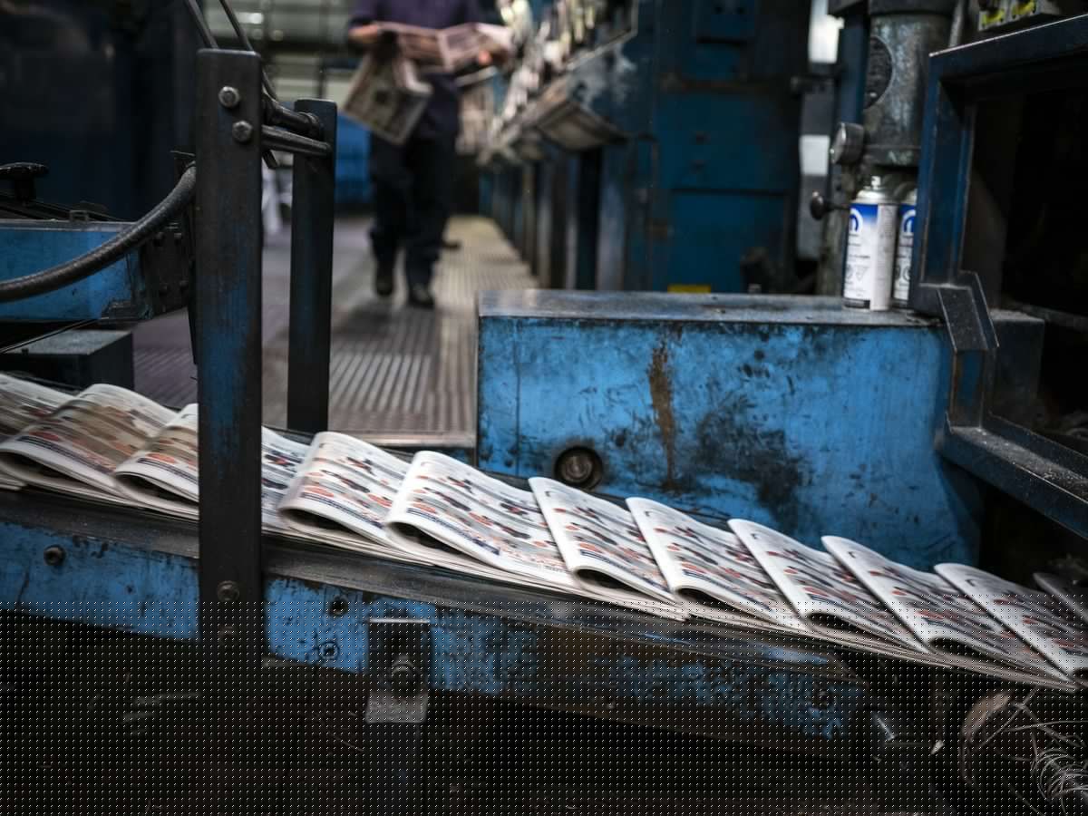 Important notice to readers: Printing problem disrupts newspaper delivery