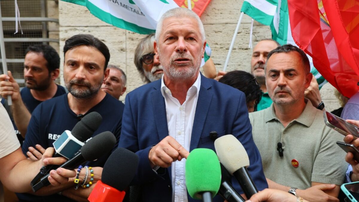 Crisi dell’Ilva, incontro sindacati-Pd: “Serve un confronto serrato”