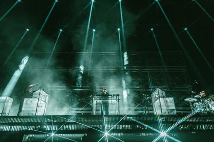 RÜFÜS DU SOL make history at the Rose Bowl in front of 60,000 fans during Inhale / Exhale tour [set recap]