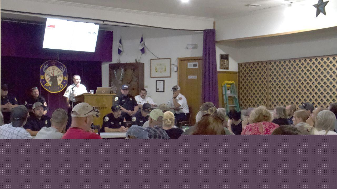 Milton-Freewater Rural Fire Department holds community meeting to review wildfire response