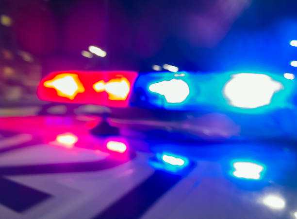 Off-duty cop thwarts marketplace robbery