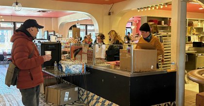 Glam Doll Donuts reopens to long lines days after employees filmed Alex Pretti's killing