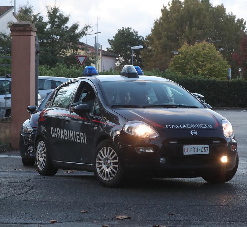 "Funerali pilotati, quelli non sono infermieri"