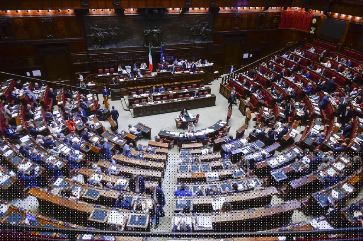 Delmastro, Camera non autorizza l’uso delle chat, voto a scrutinio segreto