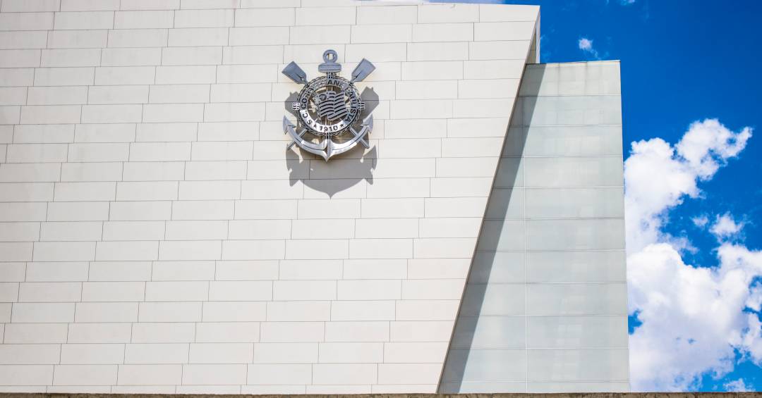 Diretor do Corinthians volta a falar sobre SAFiel após ser cobrado por torcida organizada