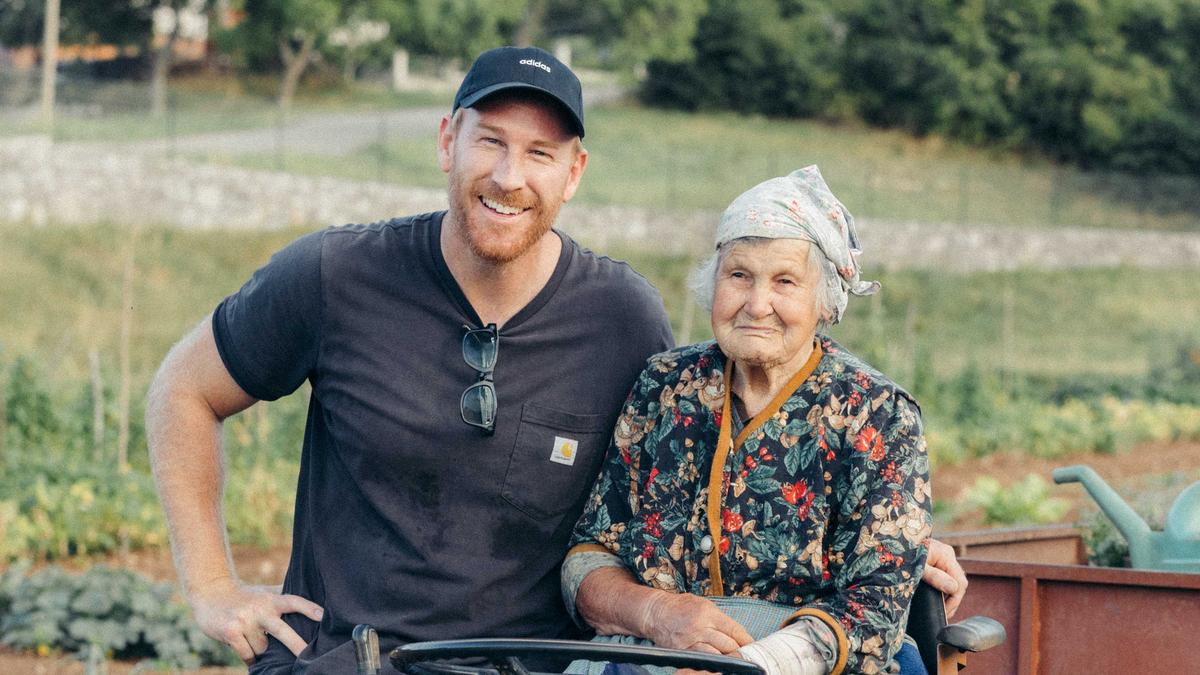 Photographer Josh Ball brings viral portrait series to Kalgoorlie-Boulder