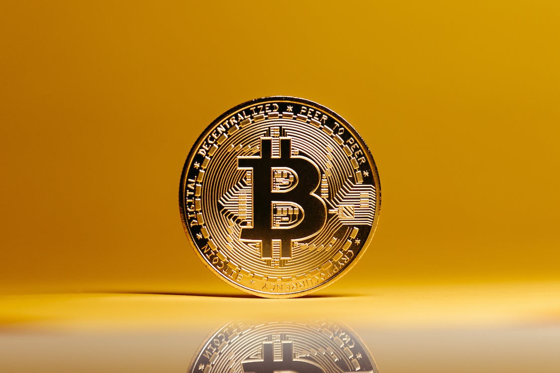 Krypto novinky 2: Bitcoin ignoruje růst na Wall Street. Vrátí se býčí trh kryptoměn?