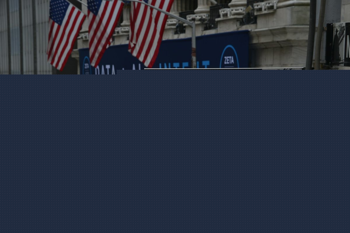 【分析】なぜNYダウ537ドル高でも米半導体株は下落したのか――中国製DUV、AI投資、金利から読み解く資金シフト