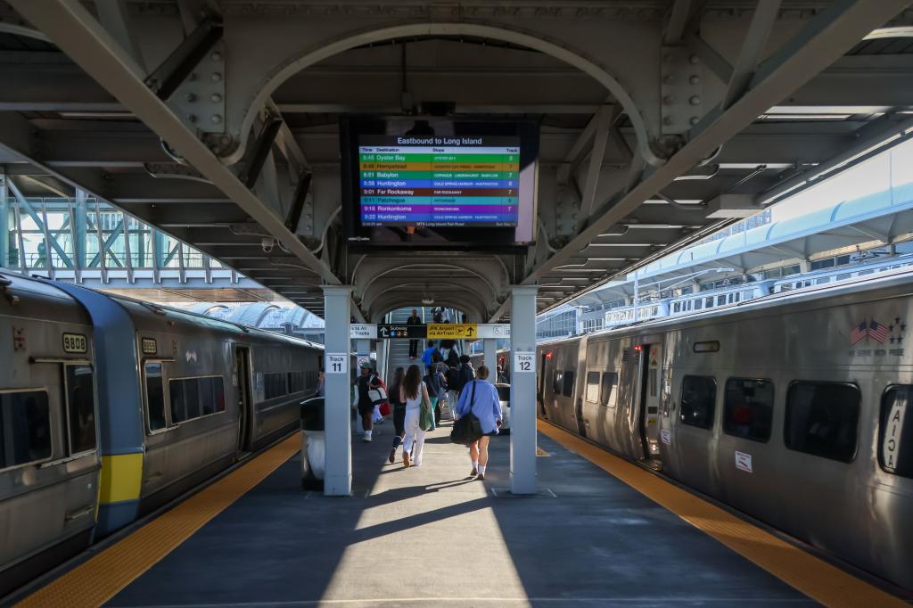 MTA fare hikes and more: Letters to the Editor — Oct. 5, 2025