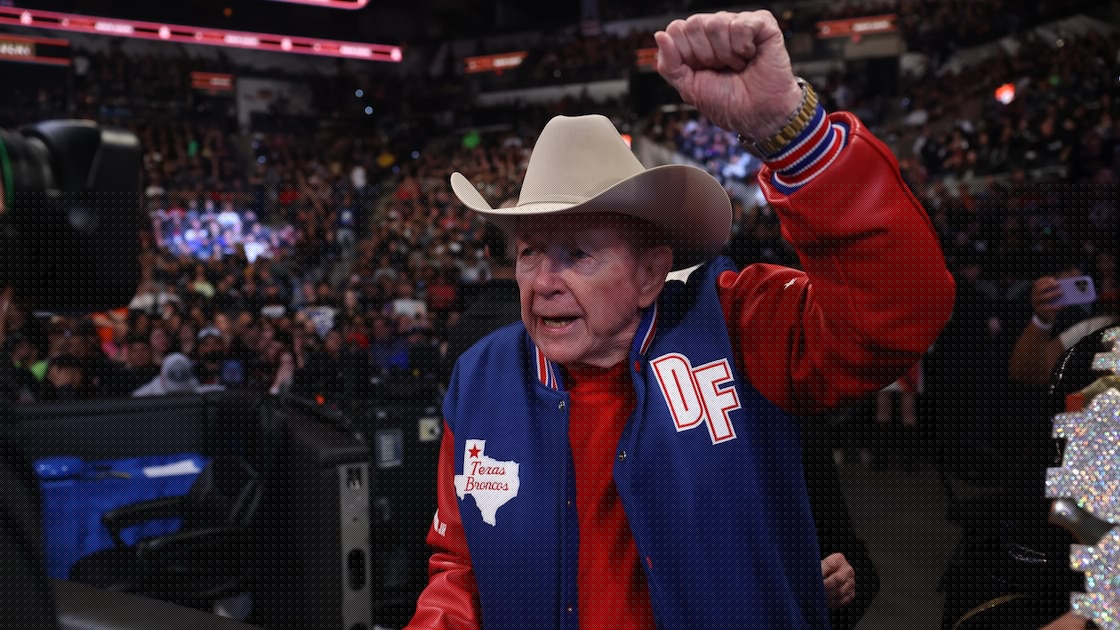 WWE Hall of Famer Dory Funk Jr. Dies at Age 85