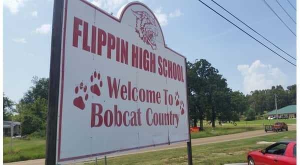 Flippin school board accepts retirement, approves new hire