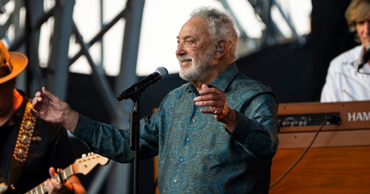 Live in Mörbisch - Tom Jones: Man muss ihm im Alter genauer zuhören