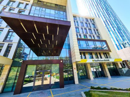 Ce fonduri administrează Raiffeisen Bank România pentru clienţii cu bani: Activele administrate de divizia Private Banking & Premium Invest au atins 4 mld.euro în 2025, în creştere cu 17,7%