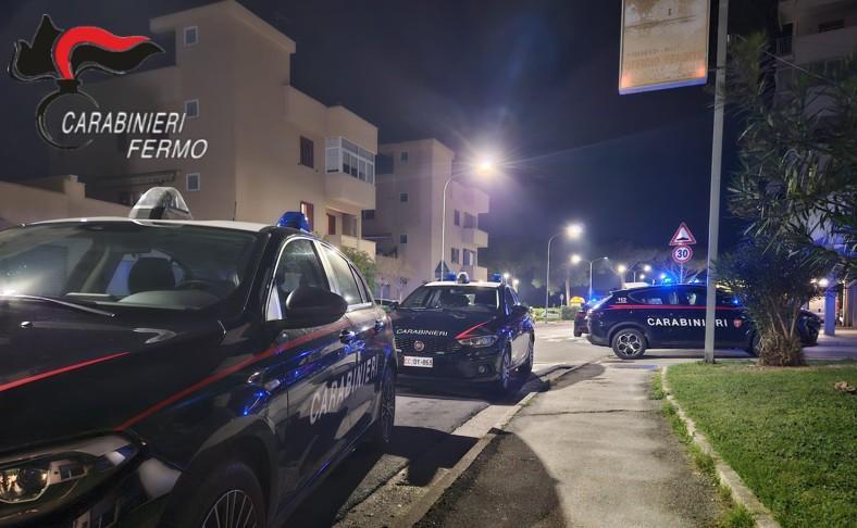 Furiosa lite condominiale. Aveva pistola finta e taser