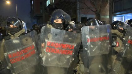 "Udarali su nas sa svih strana, rukama, nogama, čime su stigli": Priča žrtve policijske brutalnosti u Novom Pazaru