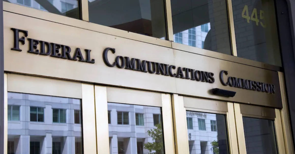 FCC warns consumers about scammers impersonating agency officials