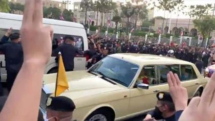 Comment on Some justice by Royal car taunts punished with mammoth sentences | Political Prisoners in Thailand