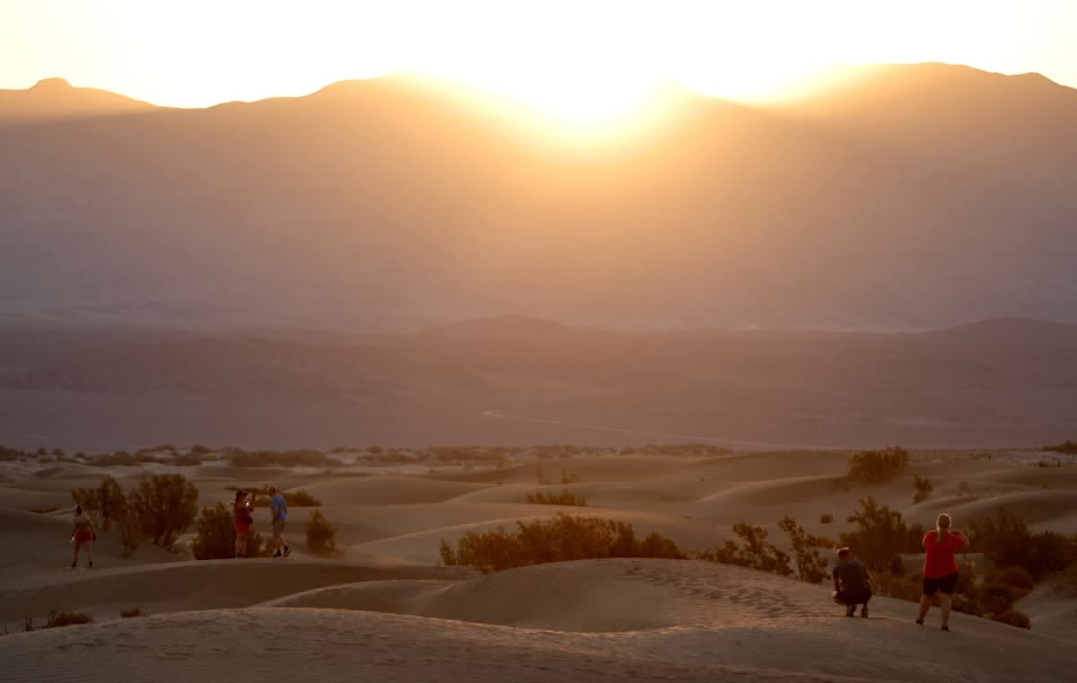 US Nearing Earth’s Hottest Temperature Ever Recorded—How to Stay Safe