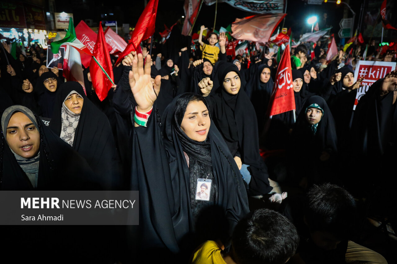 Pro-Islamic Establishment rallies in Mashhad