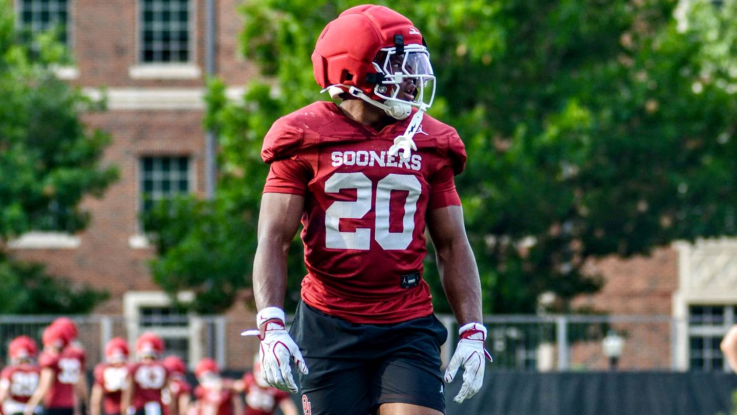 Oklahoma's New Running Back Jonathan Hatton Jr. is 'Hungry' and 'Ready to Go'
