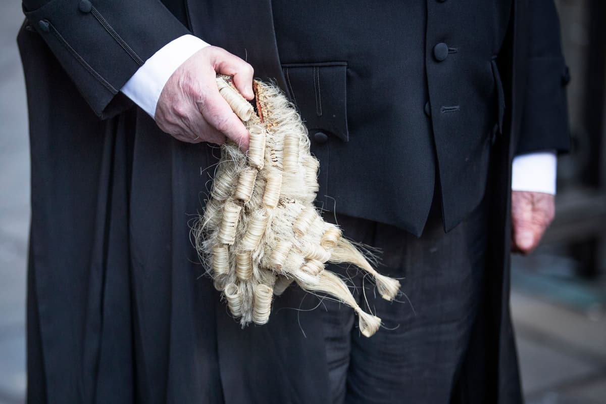 Company fined £600,000 after worker was burned by molten glass and hot water