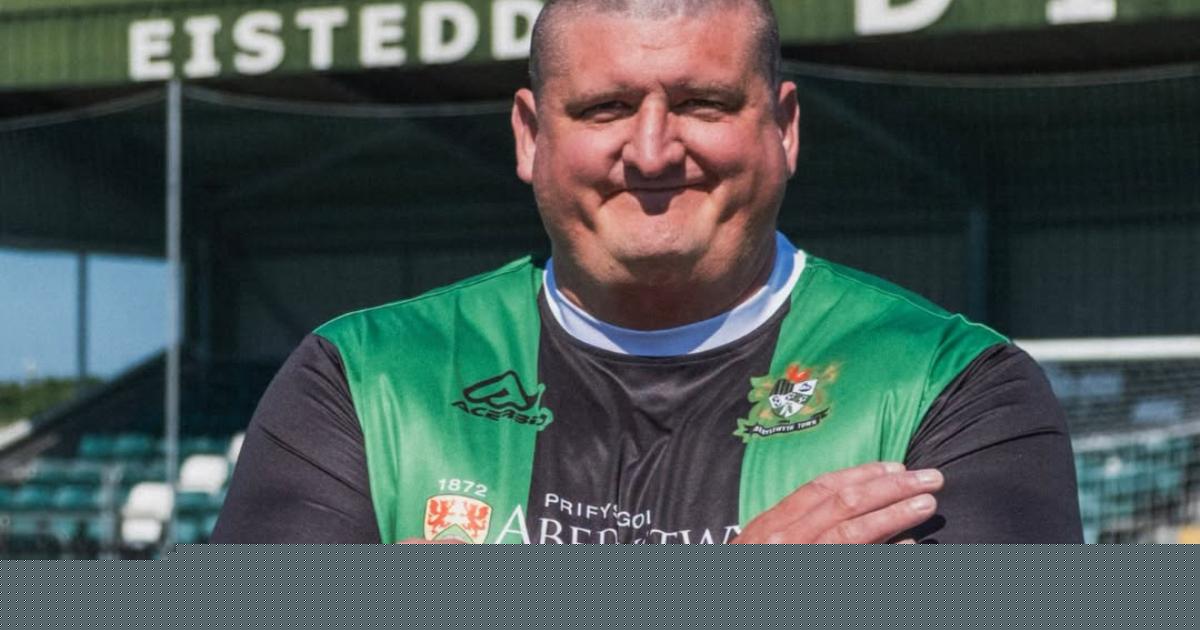 Wales' only double Michelin Star chef to cater for Mid Wales football club