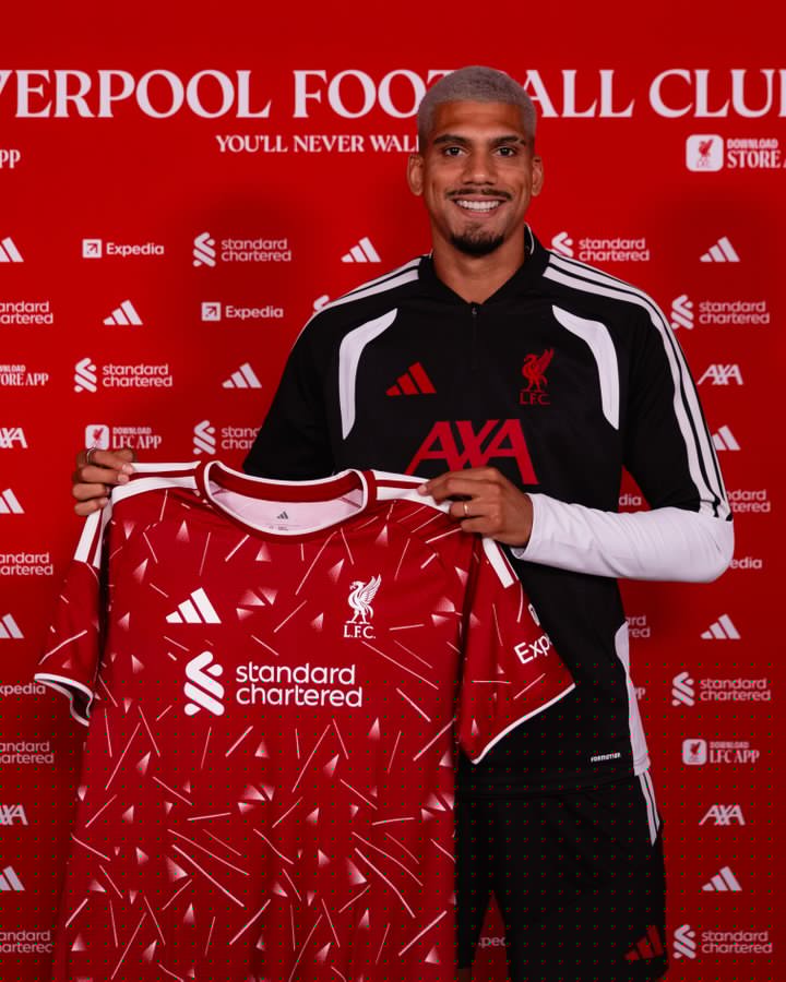 Liverpool confirm the shirt number for Ronald Araujo