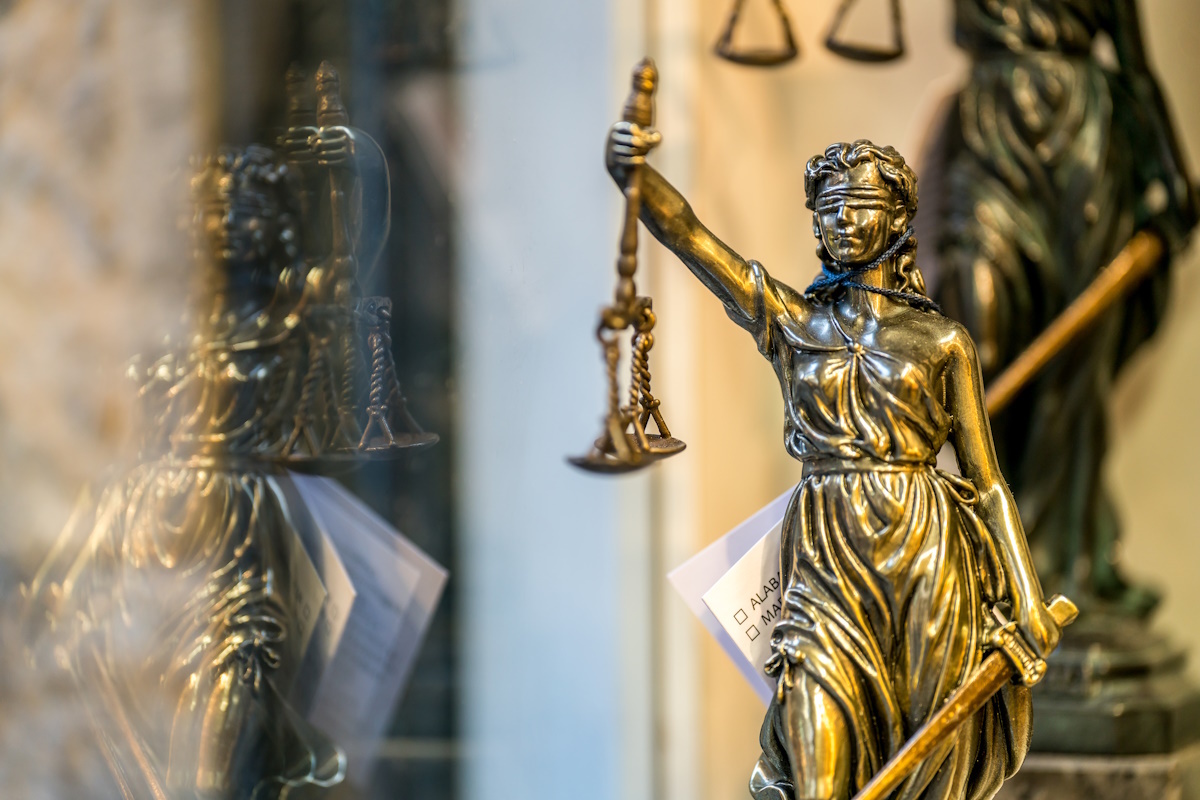 Oskarżeni ws. brutalnego morderstwa i zbezczeszczenia zwłok