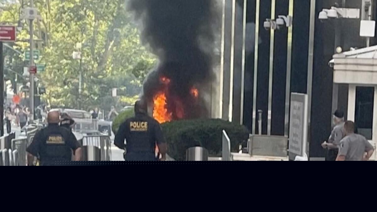 'Anti-ICE' army veteran started fire outside Manhattan federal building, say officials