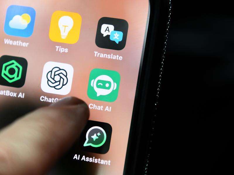 Labor to fight 'let it rip' approach on AI data centres