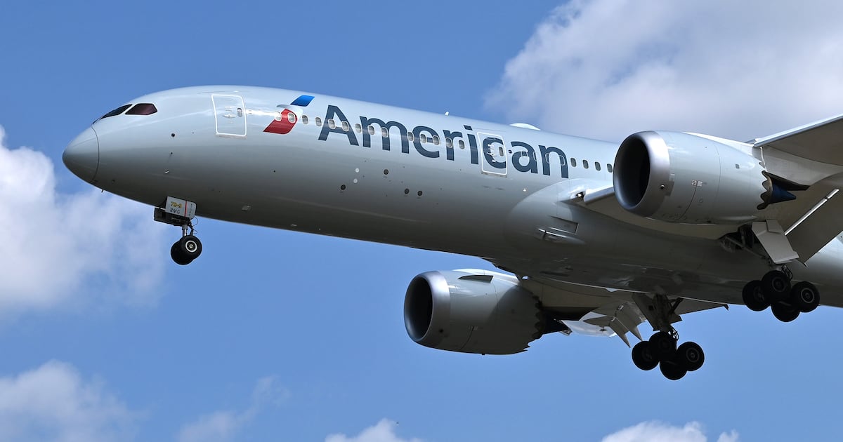 American Airlines Plane Forced to Land After 6 Crew Members Fall Ill