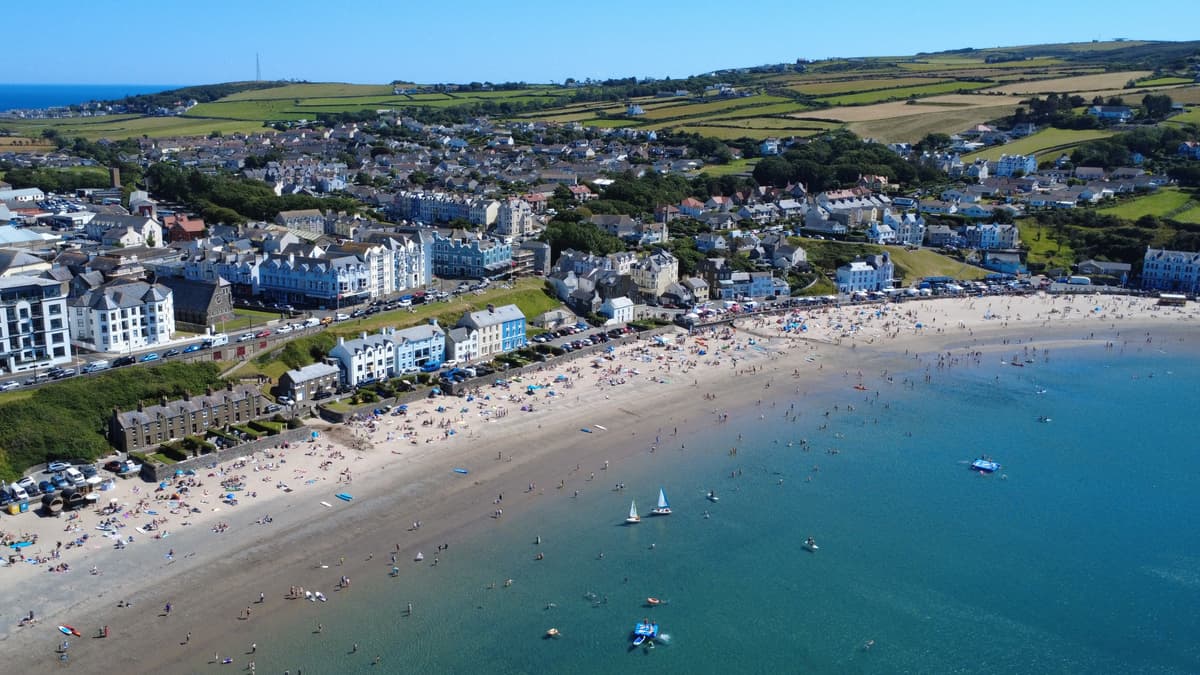 Two Isle of Man bathing areas boosted with 'excellent' rating