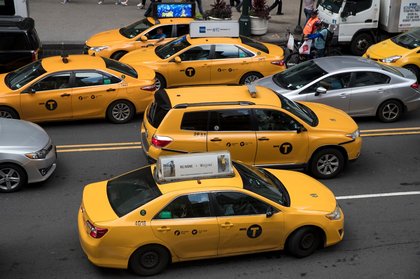 Beware of unlicensed taxi hustlers at JFK Airport