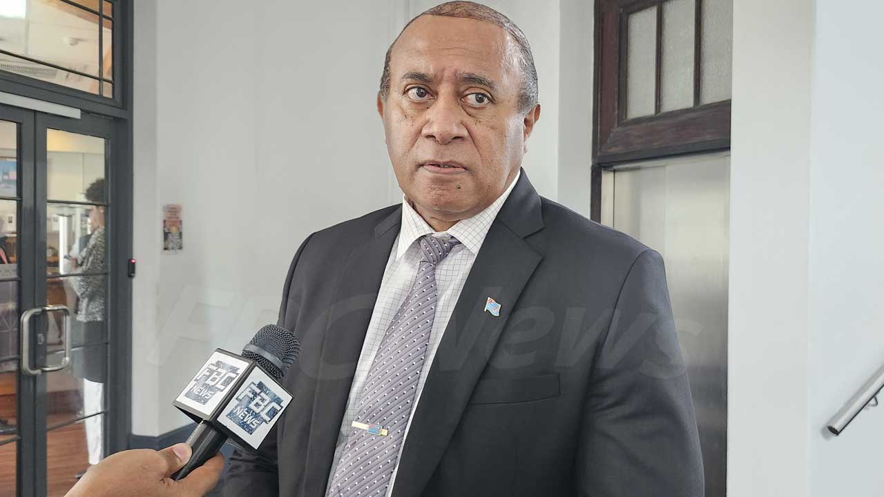 Government reviews future shipping services