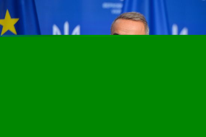 Kongresisti amerikan kundër Beogradit, analistët kërkojnë kosto politike për Serbinë