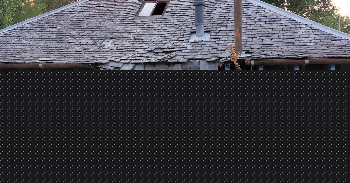 Concern over roof condition of listed building in Peebles