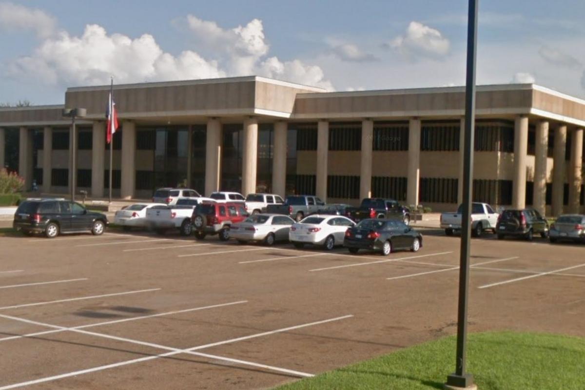 Bowie County Needs Poll Workers for November Election