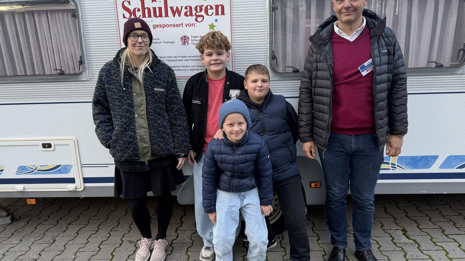 Im Schulwagen am Rummel-Rand: Wie Kinder von Schaustellern in Thüringen lernen