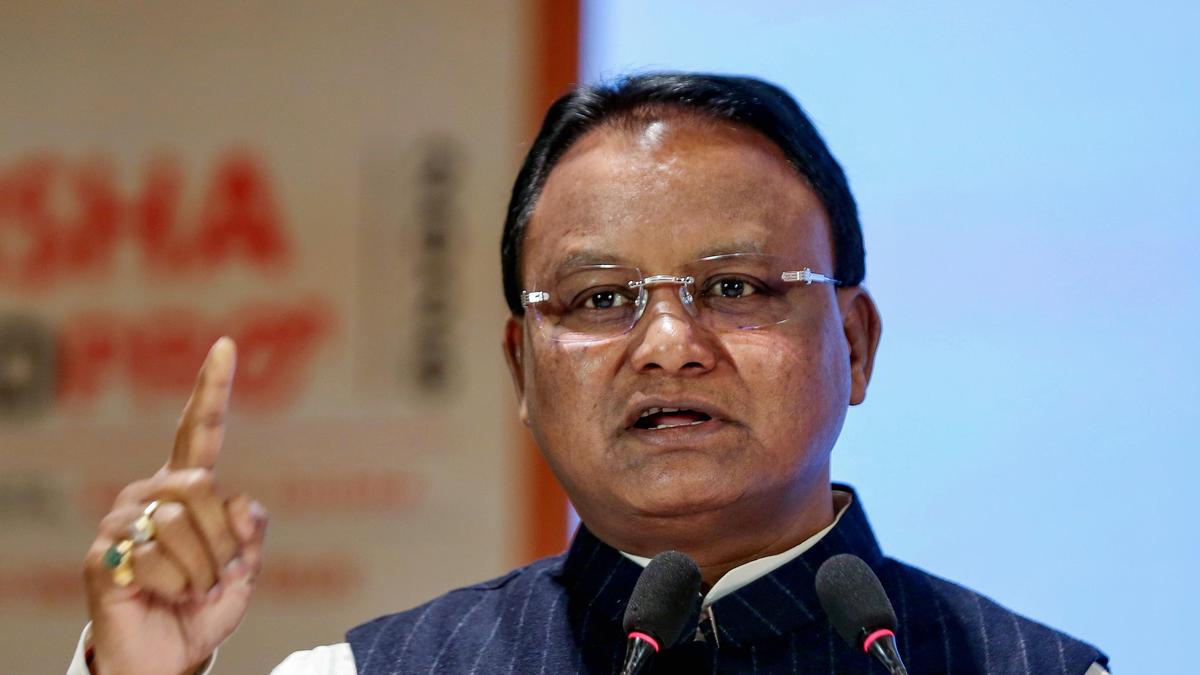 Be aware of external forces trying to mislead you through social media: Odisha CM to Gen Z