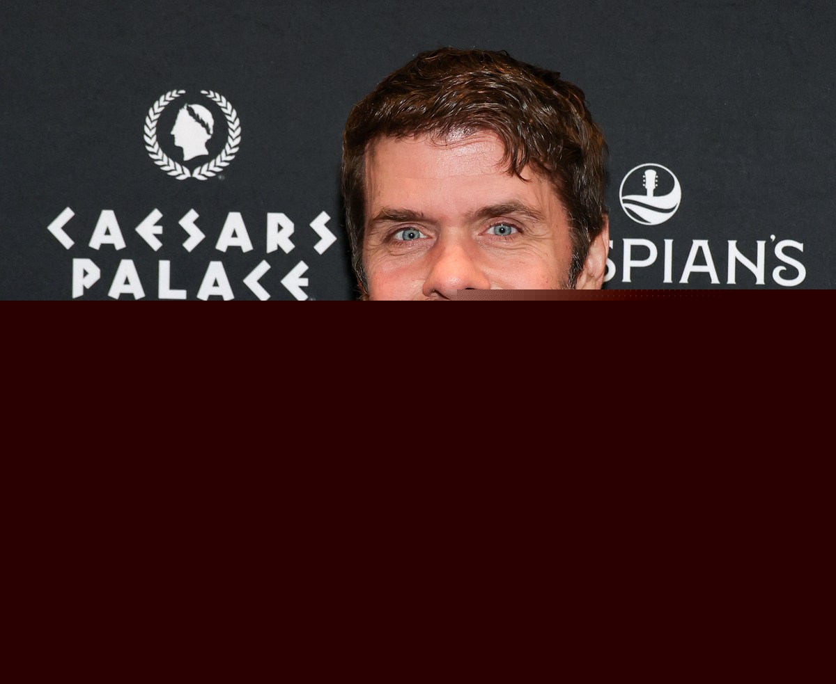 Disturbing Perez Hilton Livestream Ends With Hospitalization